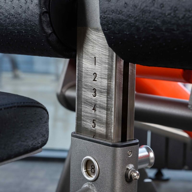 T913 Трицепс-машина. Имитация отжиманий