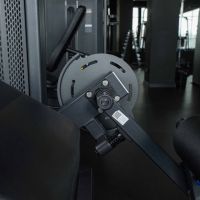 U3001D (E5001) Сгибание ног лежа. Стек 135 кг