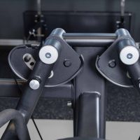 E7005JZ Дельт-машина. Стек 135 кг